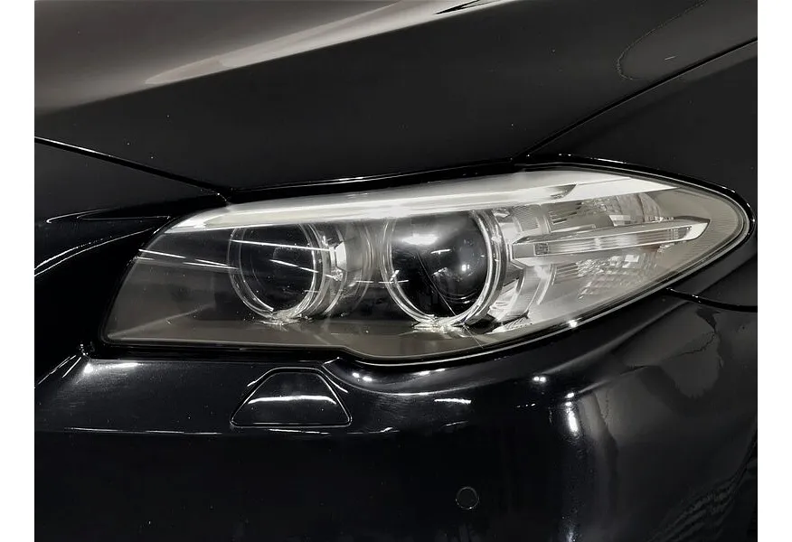 BMW 5 серия 520i AT (184 л.с.) Черный в АВИЛОН. Слайд №8