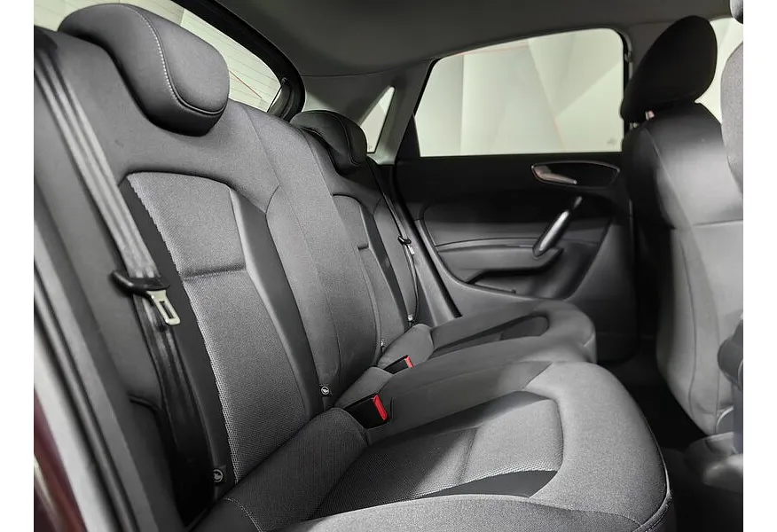 Audi A1 1.4 TFSI S-tronic (122 л.с.) Красный в АВИЛОН. Слайд №16 Audi A1 1.4 TFSI S-tronic (122 л.с.) Красный в АВИЛОН. Слайд №16