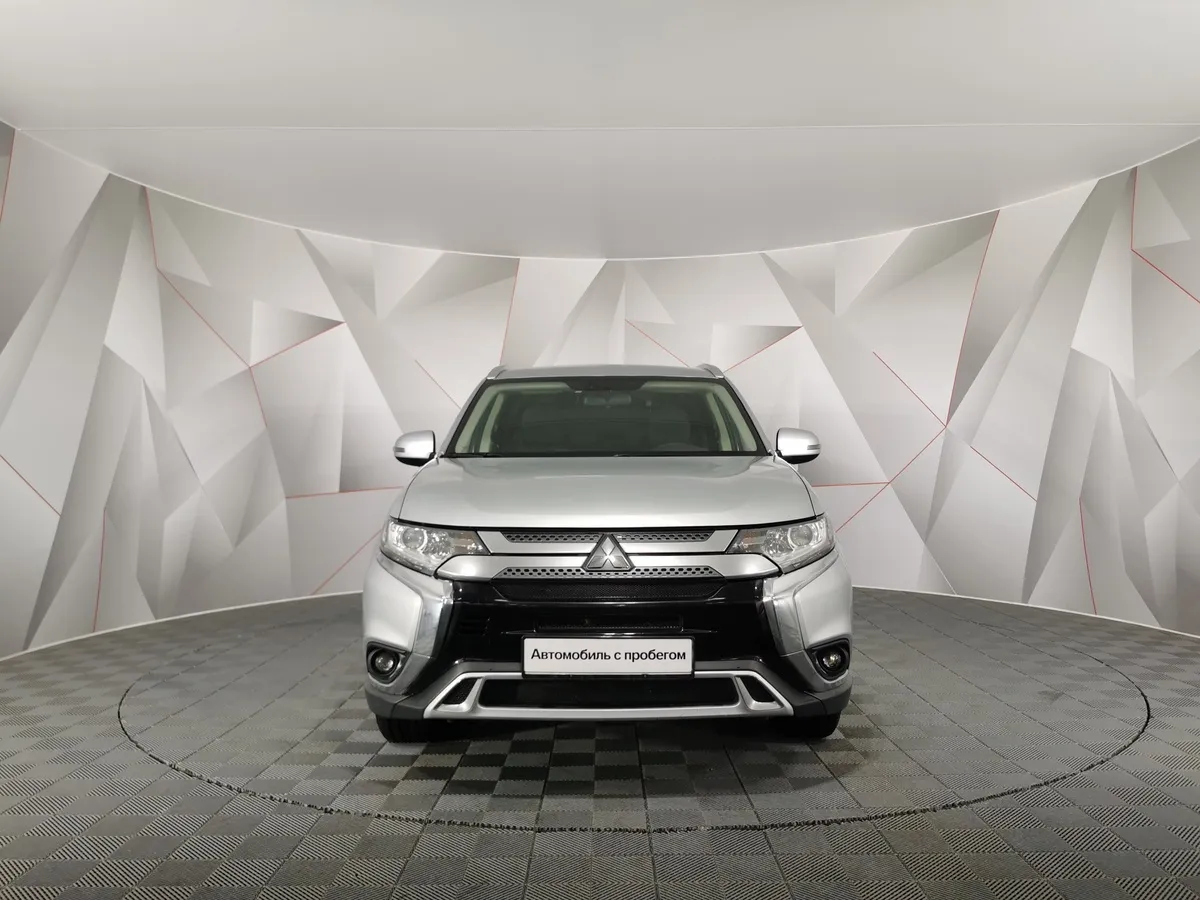 Mitsubishi Outlander 2.0 MIVEC CVT 4WD (146 л.с.) Invite Серебристый в АВИЛОН. Слайд №7