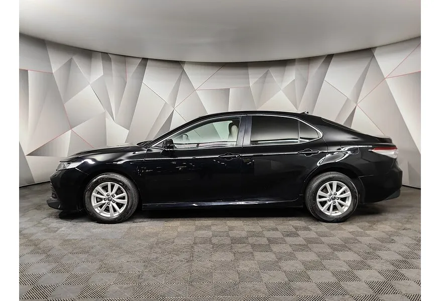 Toyota Camry 2.5 AT (181 л.с.) Черный в АВИЛОН. Слайд №5