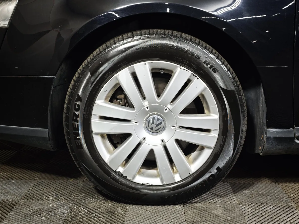 Volkswagen Passat 1.8 TSI DSG (152 л.с.) Черный в АВИЛОН. Слайд №9