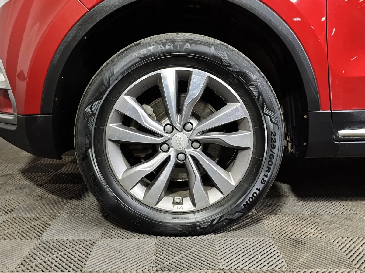 Geely Atlas 2.0T 7DCT 2WD (200 л.с.) Flagship Красный в АВИЛОН. Слайд №9
