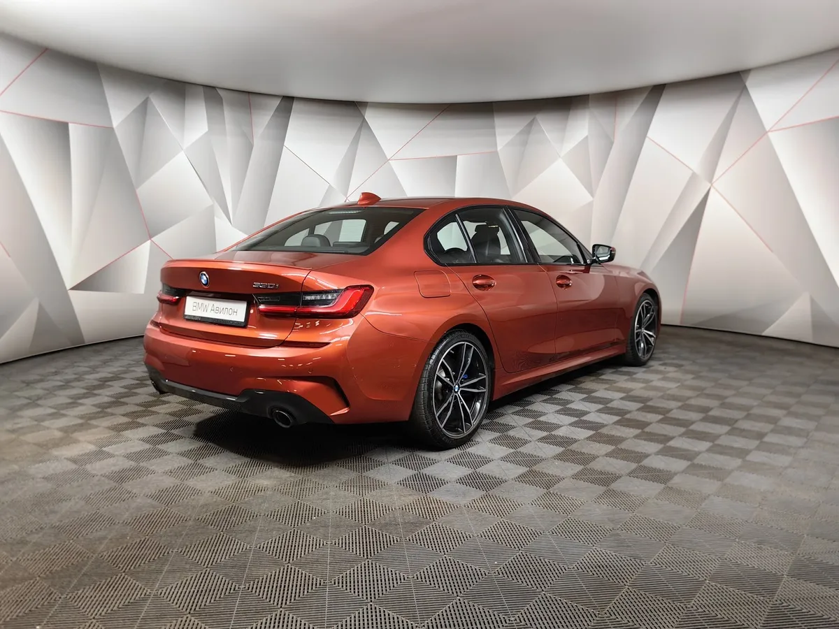 BMW 3 серия 330i Steptronic (258 л.с.) Оранжевый в АВИЛОН. Слайд №2
