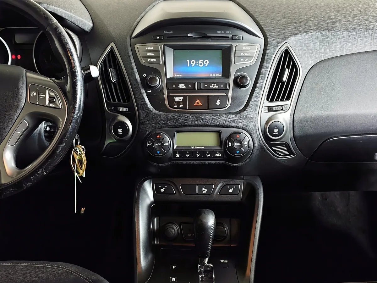 Hyundai ix35 2.0 AT 4WD (150 л.с.) Comfort Черный в АВИЛОН. Слайд №15