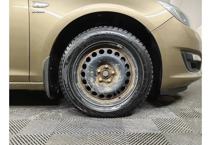 Opel Astra 1.4 Turbo AT (140 л.с.) Бежевый в АВИЛОН. Слайд №9 Opel Astra 1.4 Turbo AT (140 л.с.) Бежевый в АВИЛОН. Слайд №9