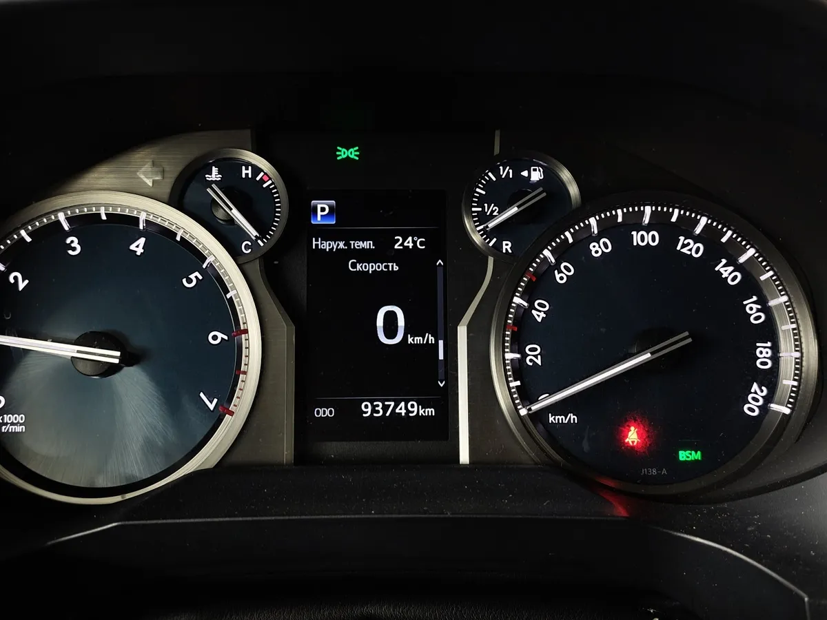 Toyota Land Cruiser Prado 4.0 AT AWD (249 л.с.) Черный в АВИЛОН. Слайд №17