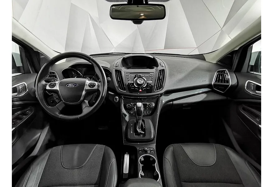 Ford Kuga 1.6 EcoBoost AT AWD (182 л.с.) Titanium Белый в АВИЛОН. Слайд №14