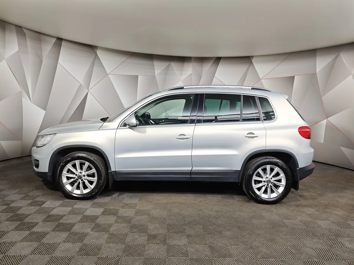 Volkswagen Tiguan 2.0 TSI 4Motion AT (170 л.с.) Track & Field Желтый в АВИЛОН. Слайд №5