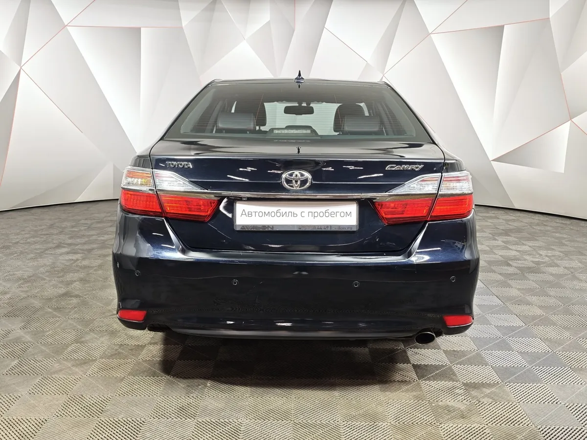 Toyota Camry 2.5 AT (181 л.с.) Черный в АВИЛОН. Слайд №8