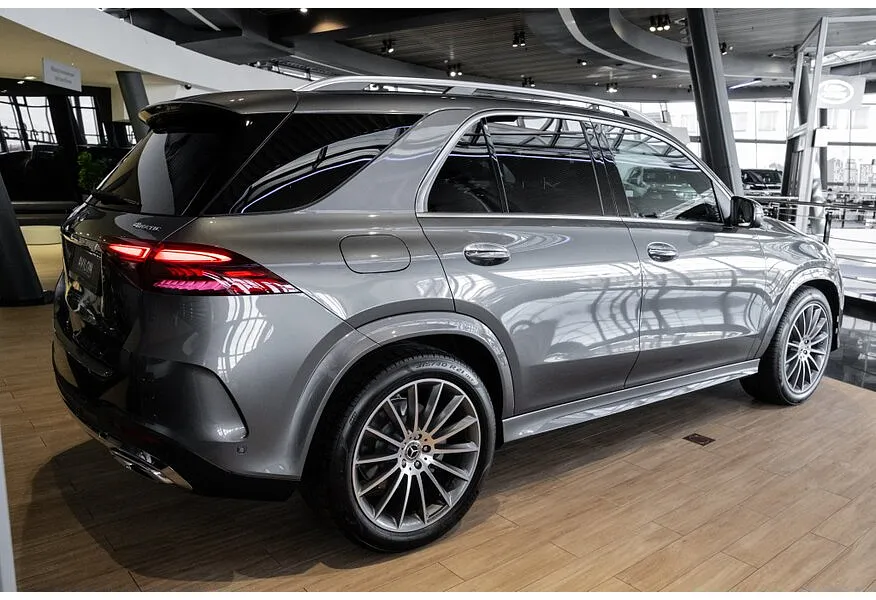 LIVE. Слайд №6