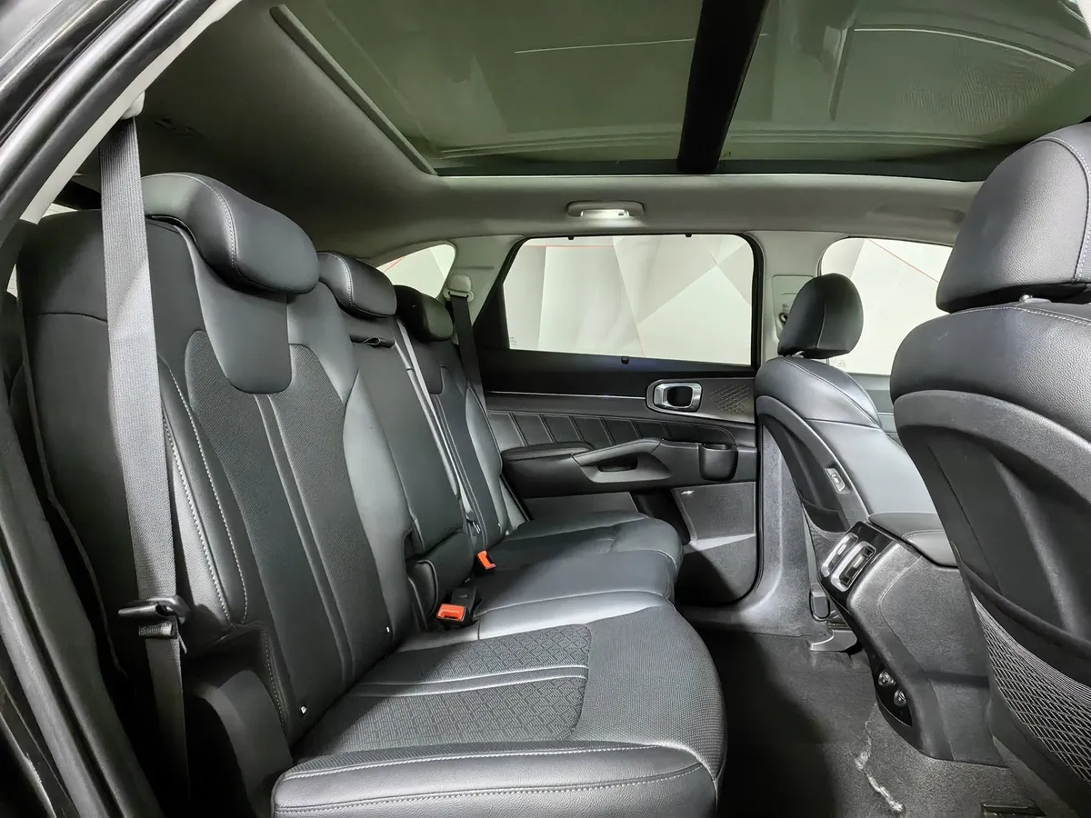Kia Sorento 3.5 MPI 4WD AT (249 л.с.) Premium Черный в АВИЛОН. Слайд №16