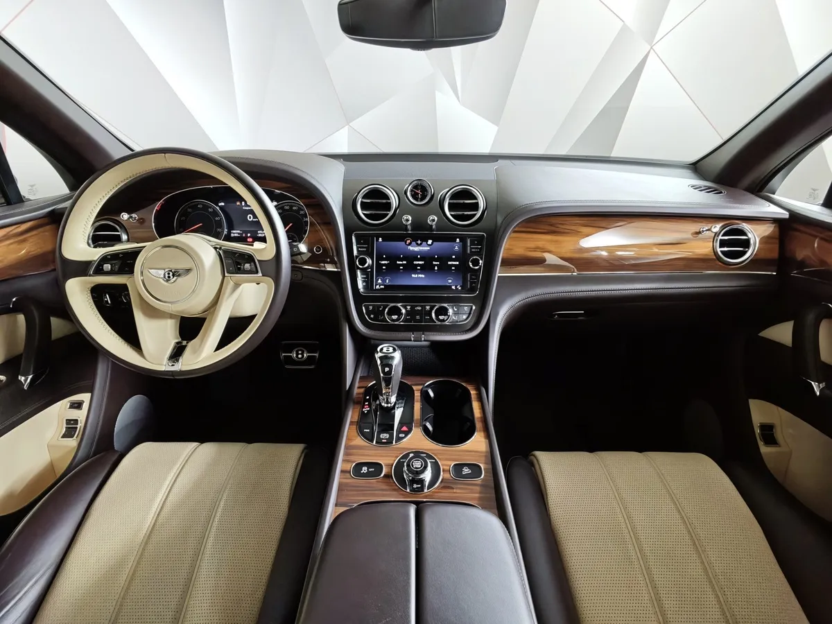 Bentley Bentayga 4.0 AT AWD (550 л.с.) Серый в АВИЛОН. Слайд №14