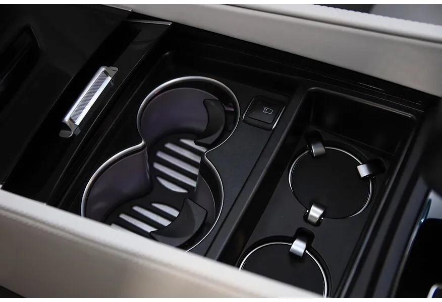 Mercedes-Benz GLS 600 9G-Tronic 4Matic (557 л.с.) Черный в АВИЛОН. Слайд №19