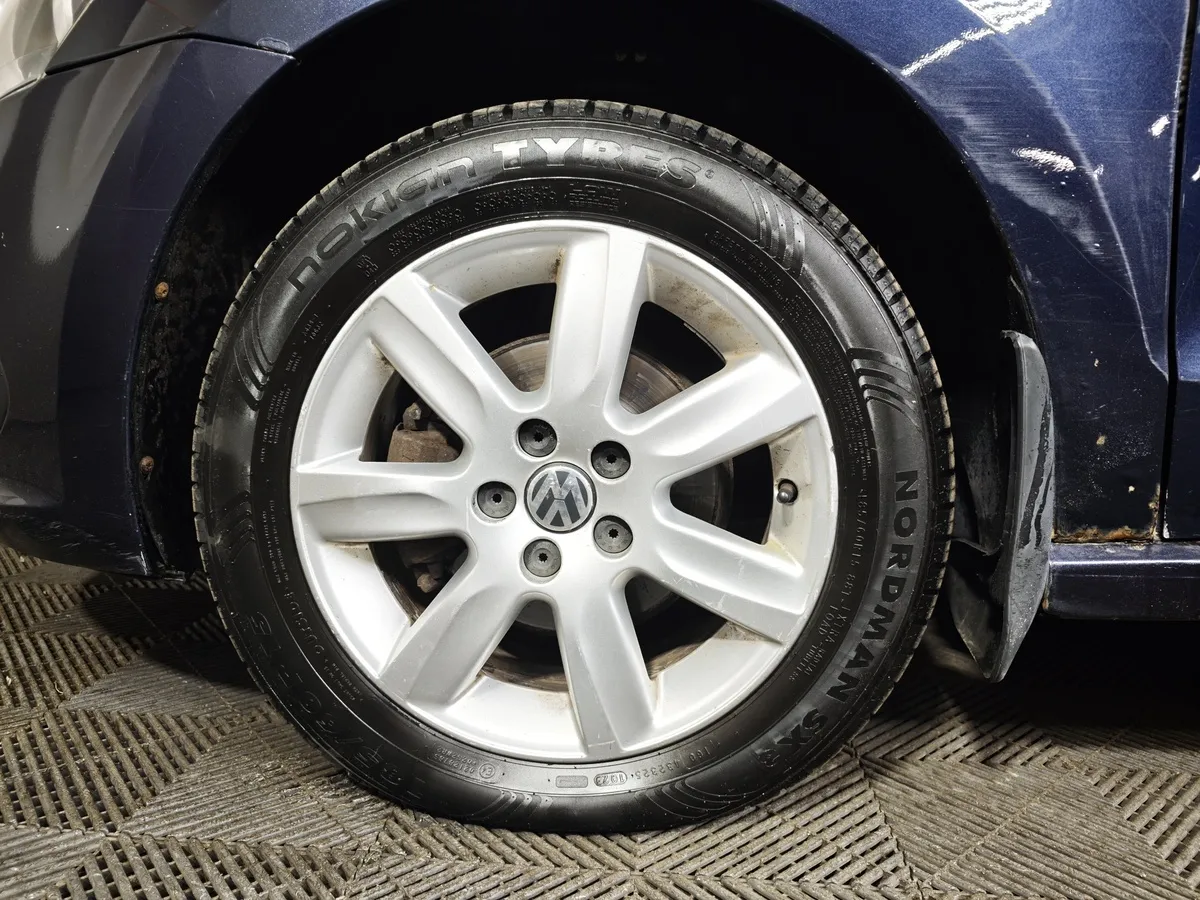 Volkswagen Polo 1.6 Tiptronic (105 л.с.) Comfortline Синий в АВИЛОН. Слайд №9