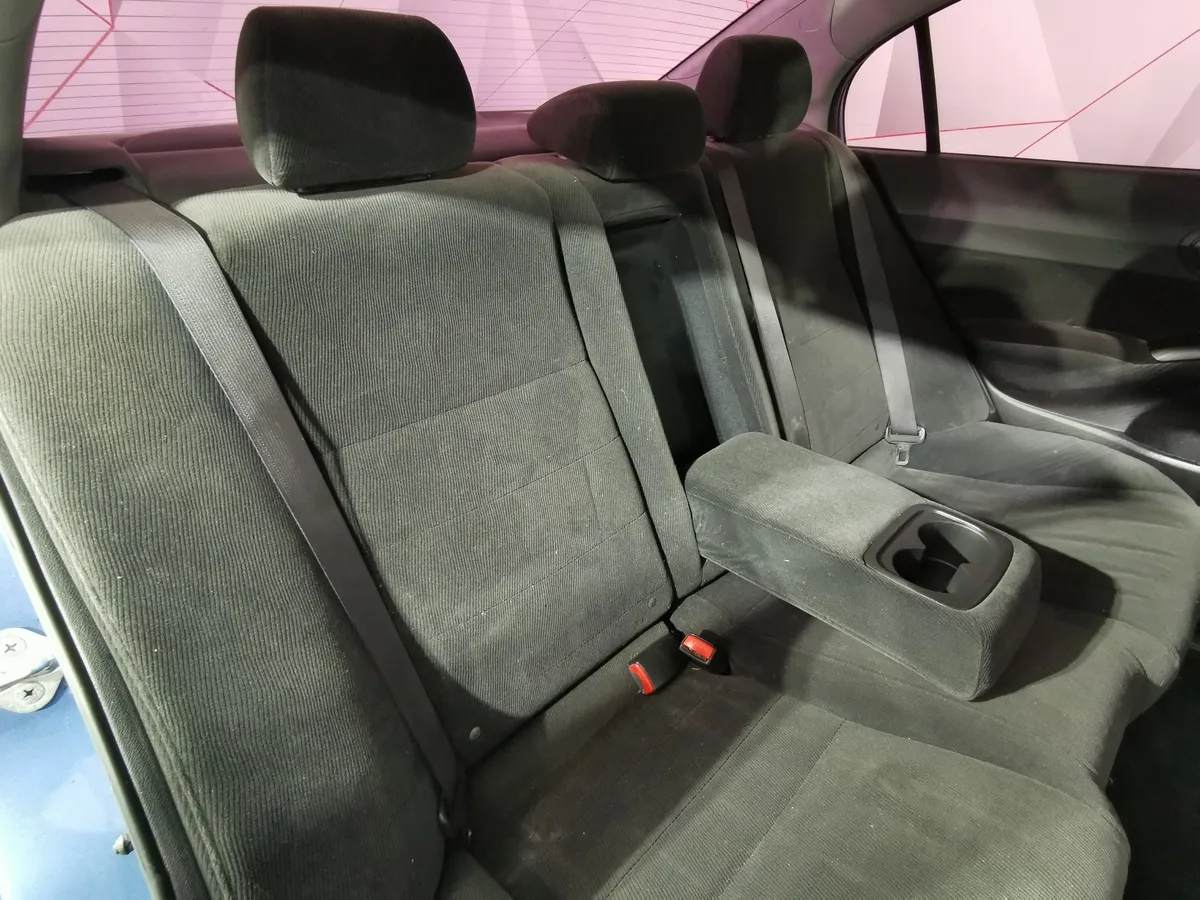 Honda Civic 1.8 AT (140 л.с.) Синий в АВИЛОН. Слайд №15