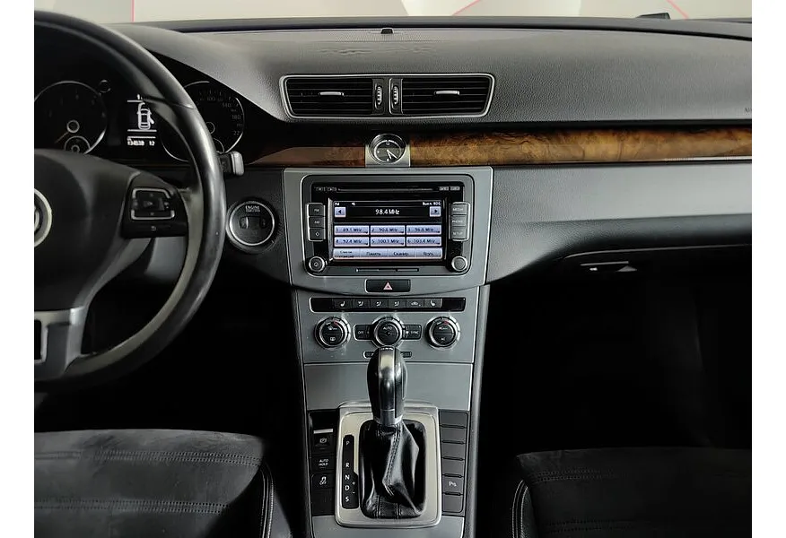 LIVE. Слайд №11