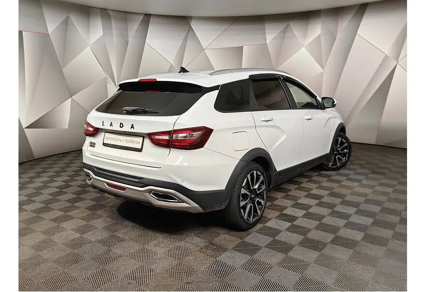 LIVE. Слайд №8