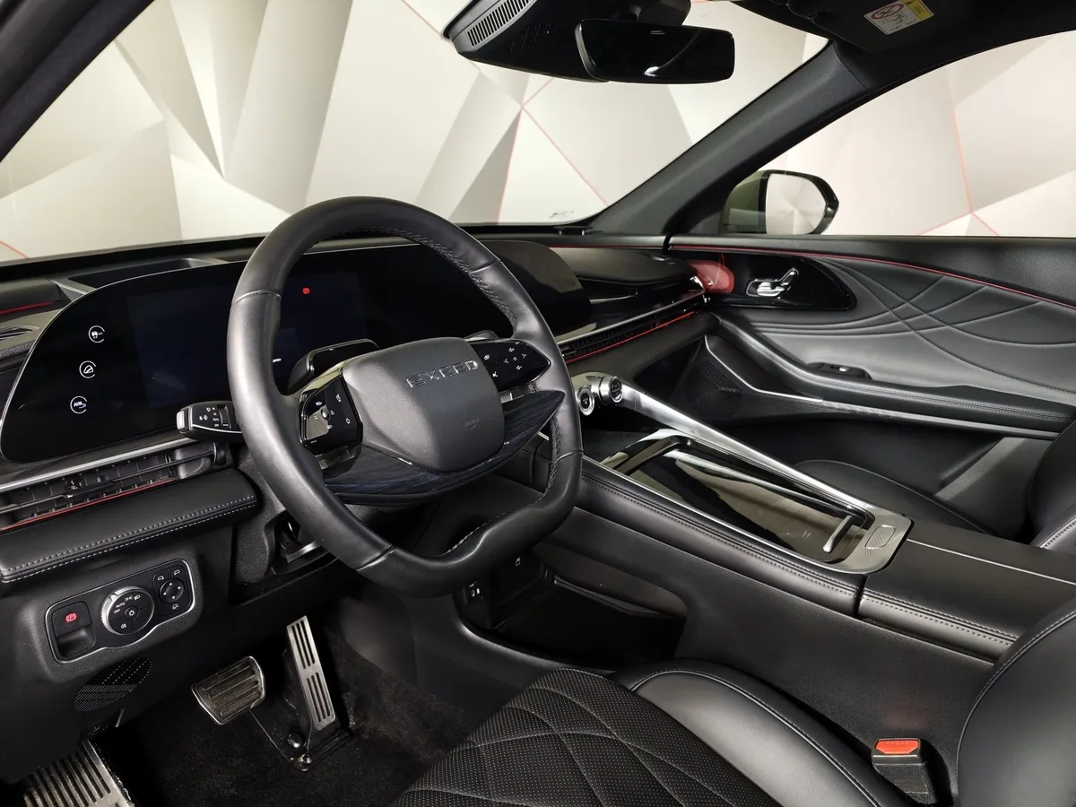 EXEED RX 2.0T DCT 4WD (249 л.с.) Platinum Зеленый в АВИЛОН. Слайд №18