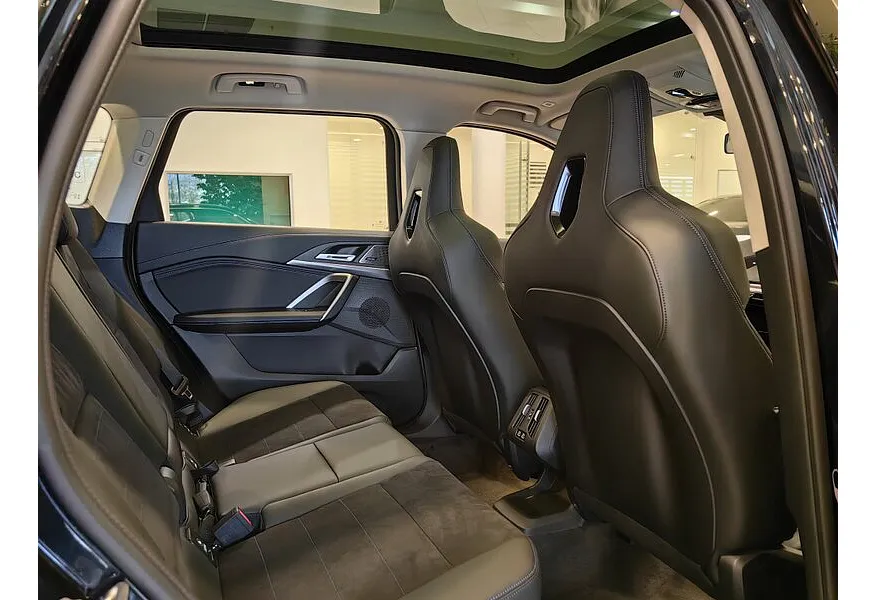 LIVE. Слайд №9