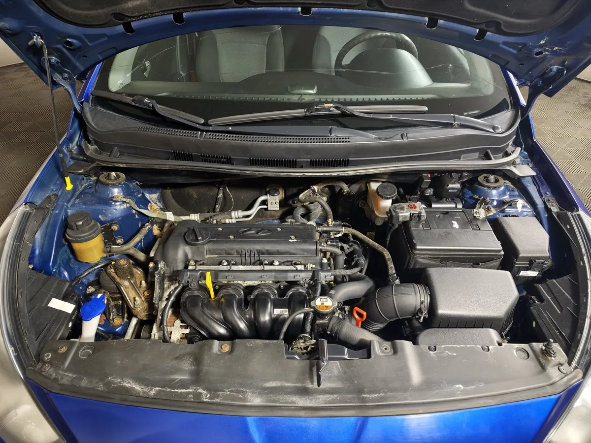Hyundai Solaris 1.6 AT (123 л.с.) Comfort Синий в АВИЛОН. Слайд №11