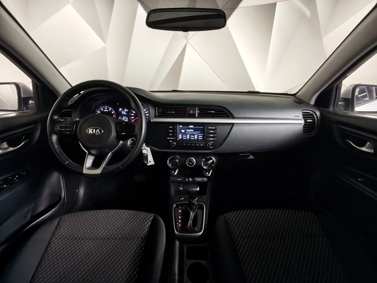 Kia Rio X-Line 1.4 AT (100 л.с.) Серый в АВИЛОН. Слайд №14