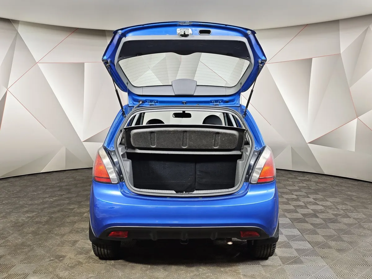 Kia Rio 1.4 MT (97 л.с.) Синий в АВИЛОН. Слайд №11