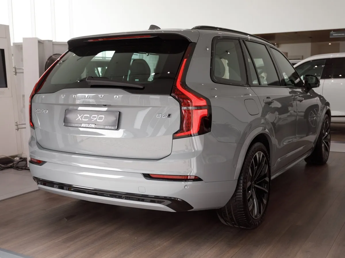 Volvo XC90 2.0 B6 mild hybrid AT AWD (7 мест) (300 л.с.) Ультра темный Серый в АВИЛОН. Слайд №6