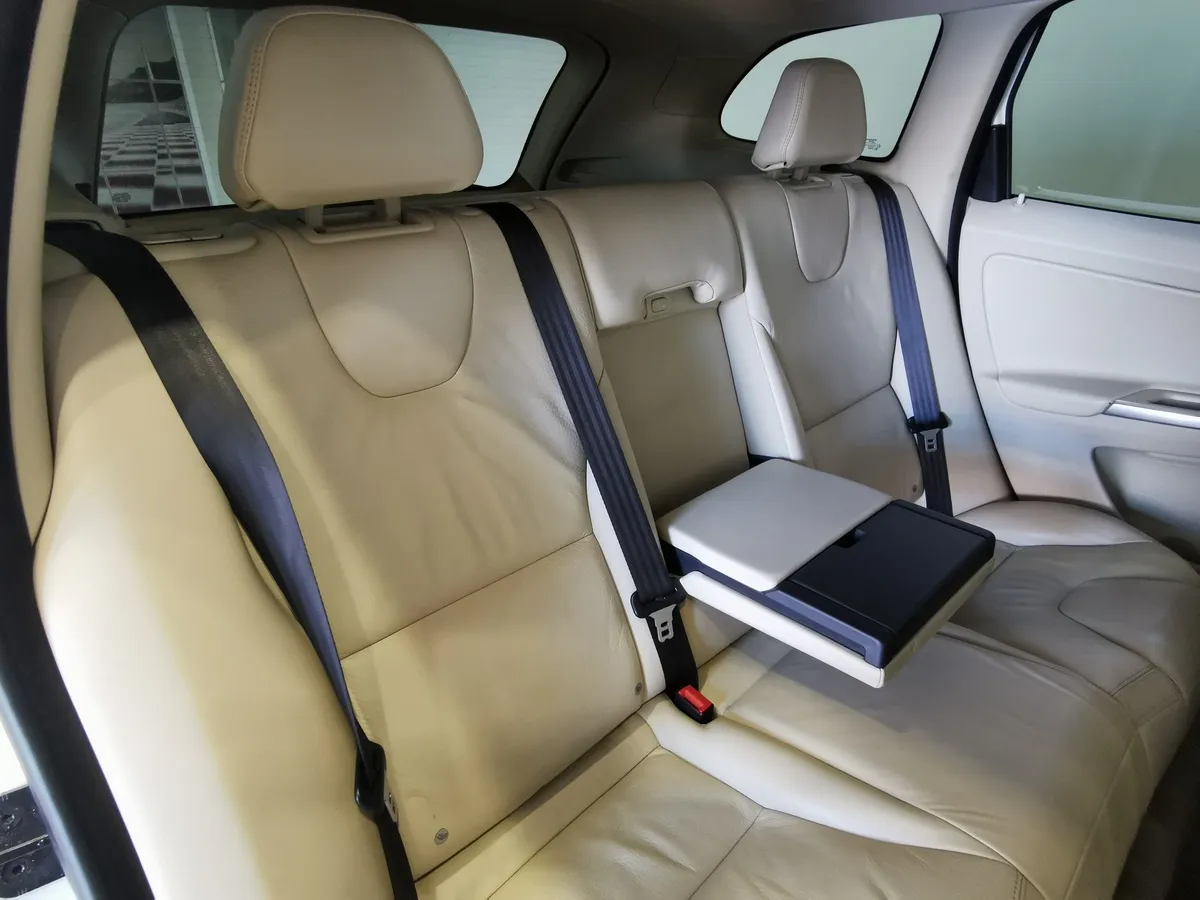 Volvo XC60 2.4 D Geartronic AWD (163 л.с.) Белый в АВИЛОН. Слайд №16