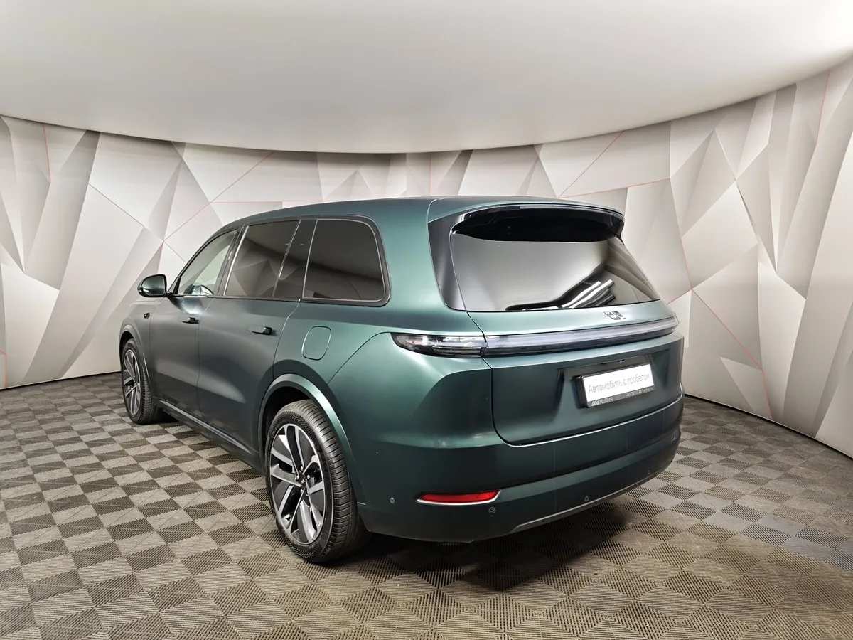 Li Auto L9 1.5 AT 4WD (449 л.с.) Ultra Зеленый в АВИЛОН. Слайд №4