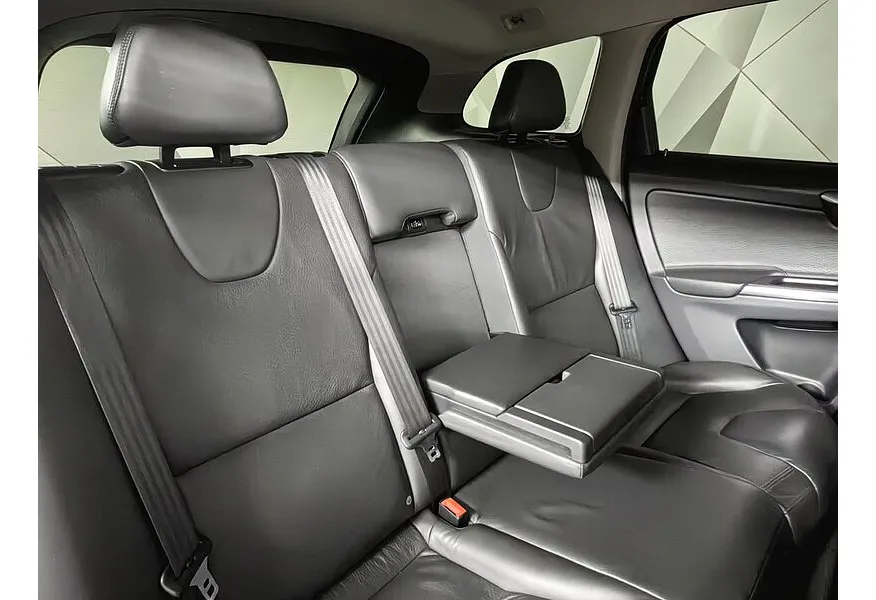 АВИЛОН - Volvo XC60 2.4 D Geartronic AWD (163 л.с.) Серый - slide 8