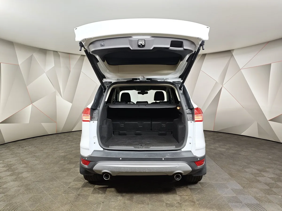 Ford Kuga 1.6 EcoBoost AT AWD (182 л.с.) Titanium Белый в АВИЛОН. Слайд №12