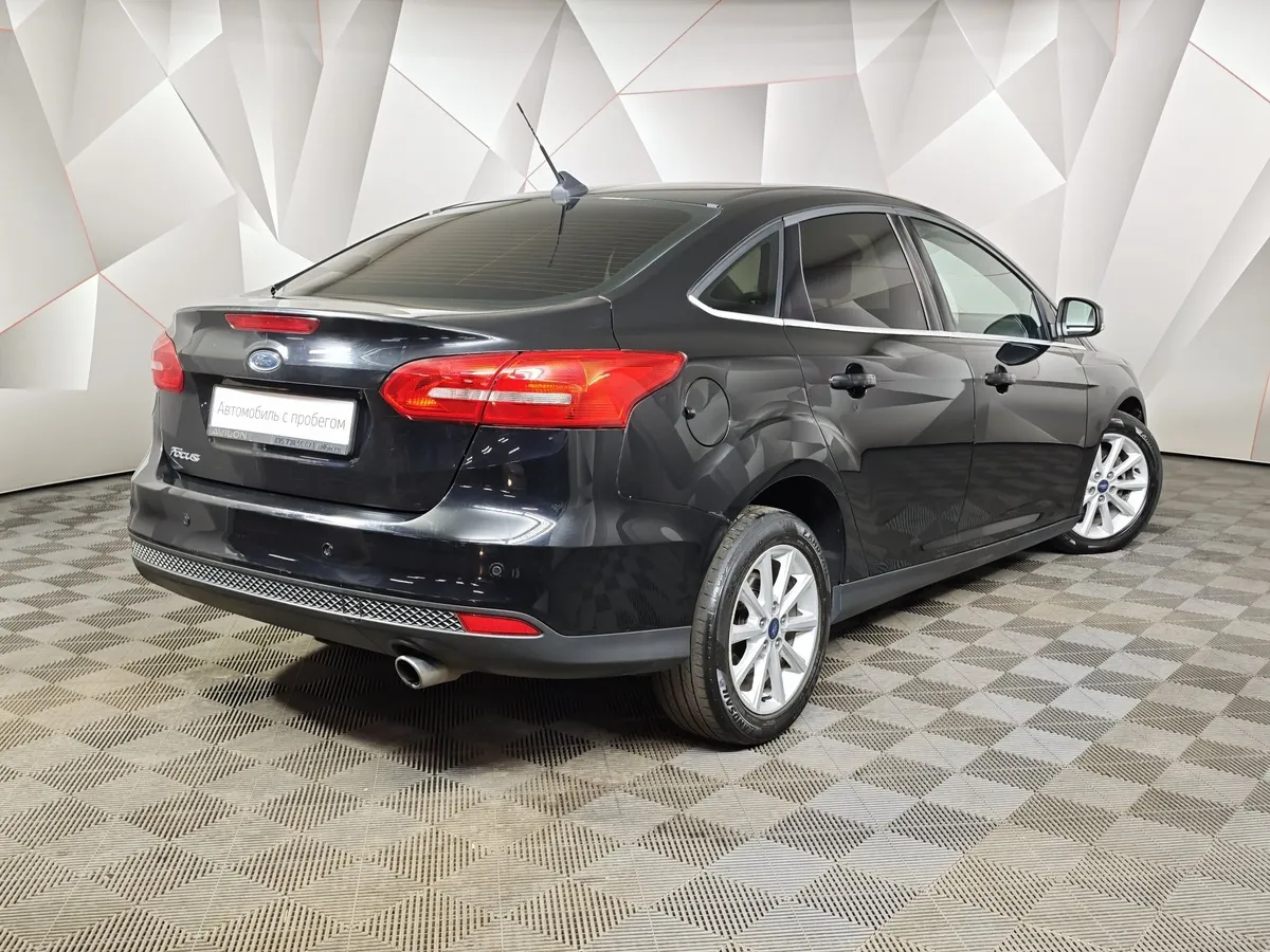 Ford Focus 1.5 EcoBoost AT (150 л.с.) Titanium Черный в АВИЛОН. Слайд №2