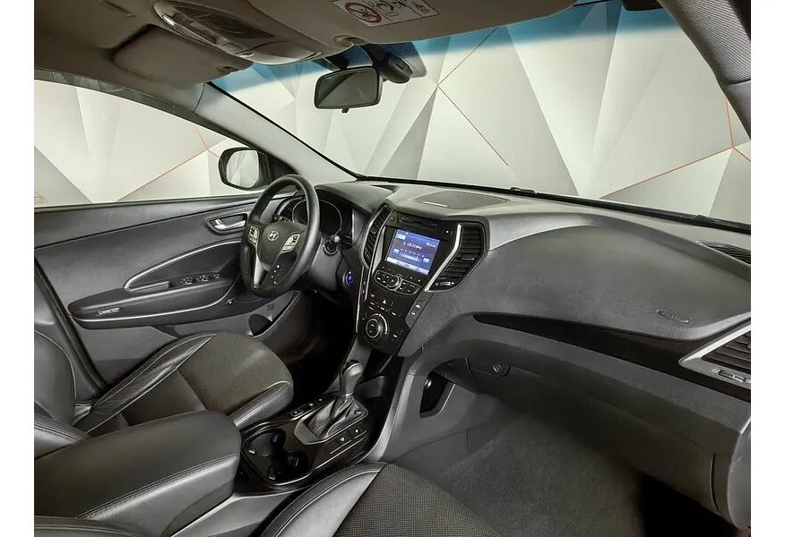 Hyundai Santa Fe 3.0 AT 4WD (249 л.с.) High-Tech Черный в АВИЛОН. Слайд №13