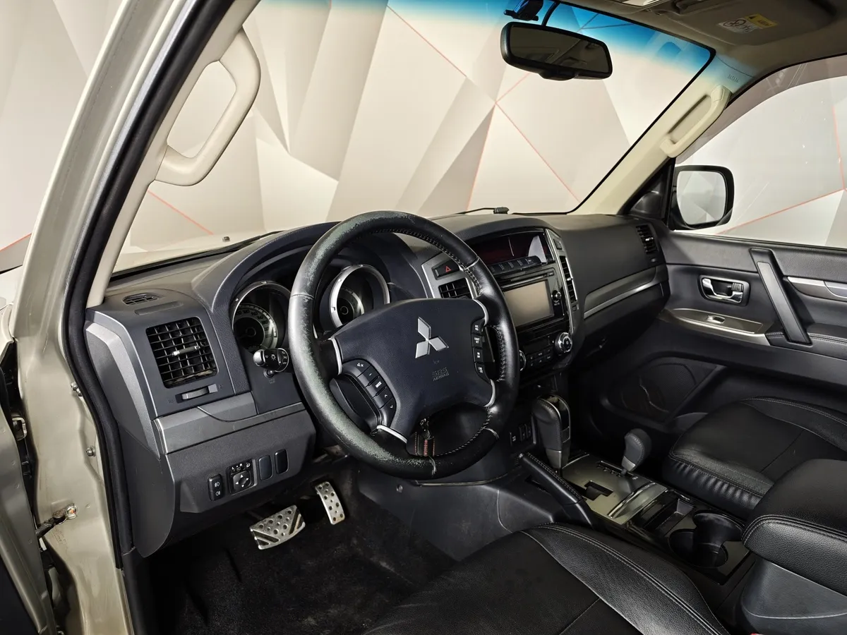 Mitsubishi Pajero 3.0 AT AWD (178 л.с.) Коричневый в АВИЛОН. Слайд №18