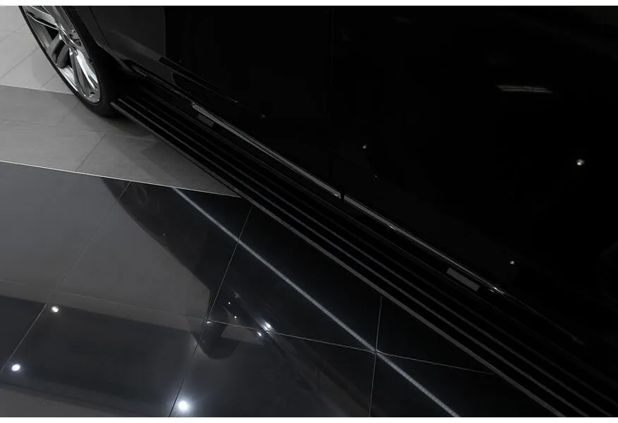 Cadillac Escalade 6.2 V8 AT AWD (420 л.с.) Sport Platinum Черный в АВИЛОН. Слайд №19