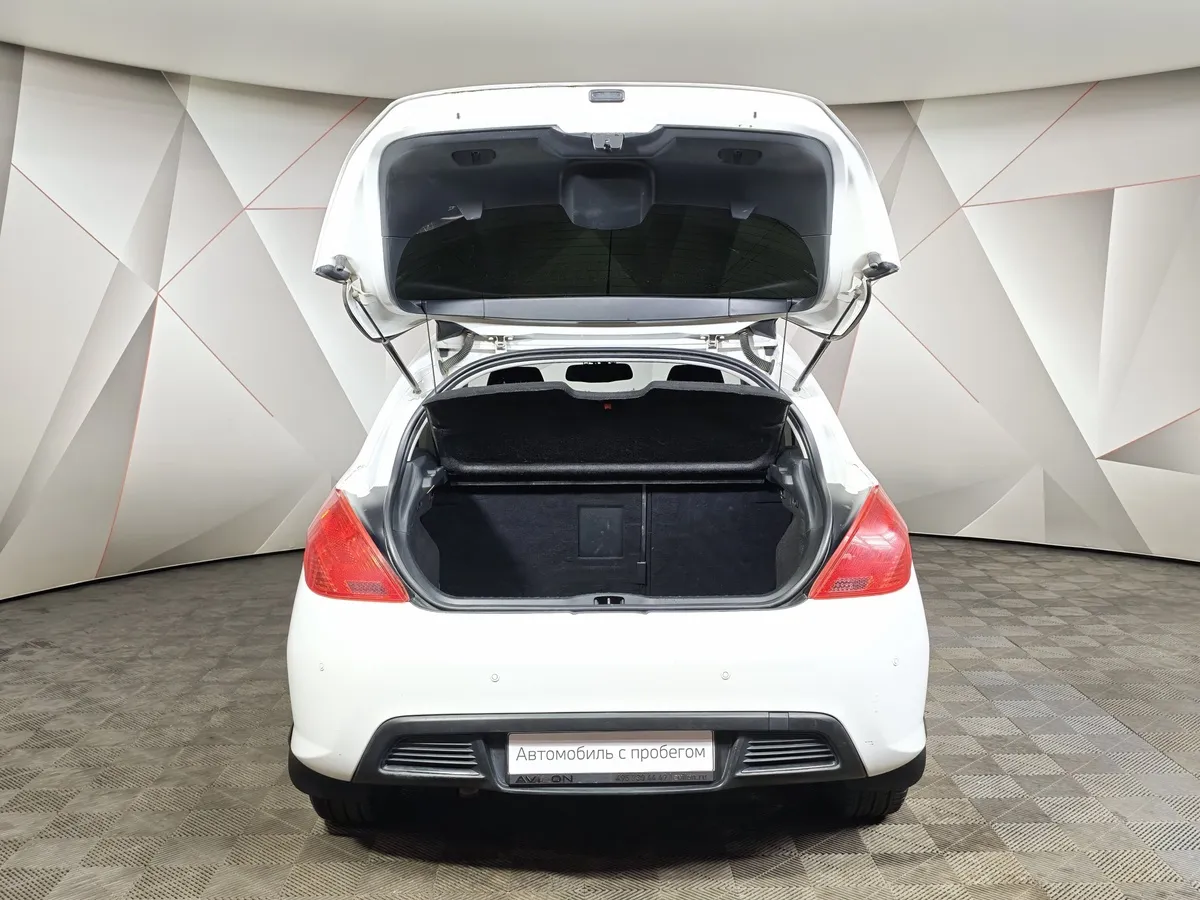 Peugeot 308 1.6 VTi AT (120 л.с.) Белый в АВИЛОН. Слайд №11