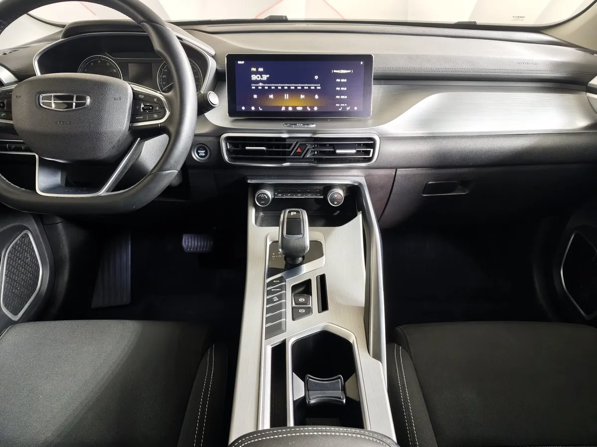 Geely Coolray 1.5T 7DCT 2WD (150 л.с.) Comfort Серый в АВИЛОН. Слайд №15