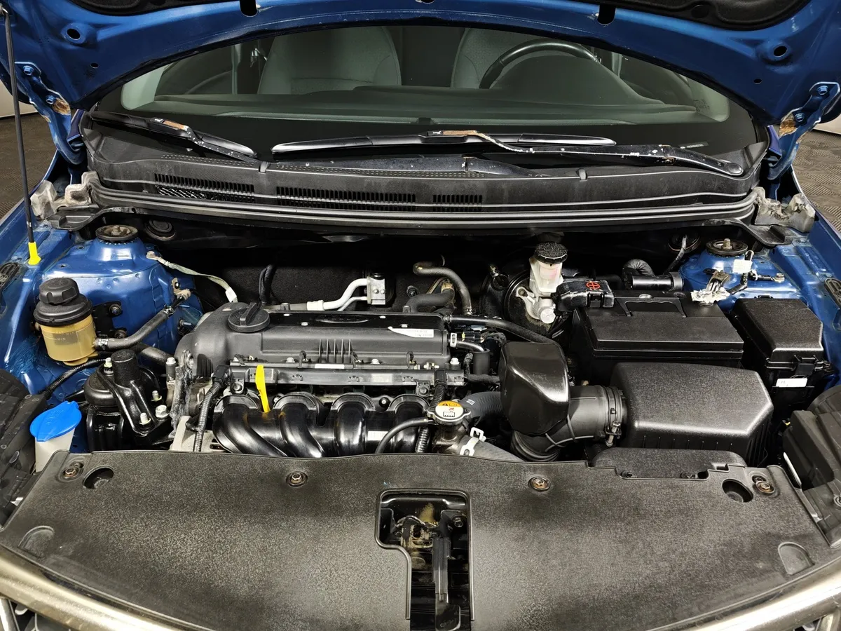 Kia Rio 1.6 6MT (123 л.с.) Синий в АВИЛОН. Слайд №11