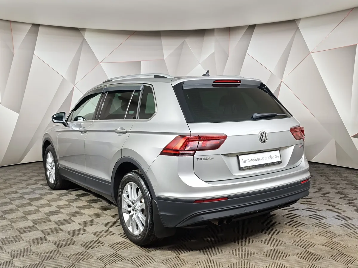 Volkswagen Tiguan 2.0 TSI 4Motion AT (180 л.с.) Respect Серебристый в АВИЛОН. Слайд №4