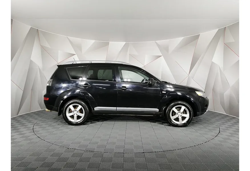 Mitsubishi Outlander 3.0 AT 4WD (220 л.с.) XL Черный в АВИЛОН. Слайд №6
