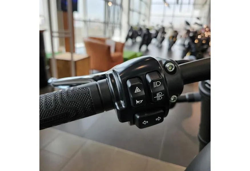 LIVE. Слайд №10