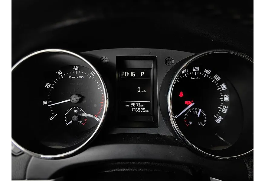 АВИЛОН - Skoda Yeti 1.2 TSI DSG (105 л.с.) Active Красный - slide 19