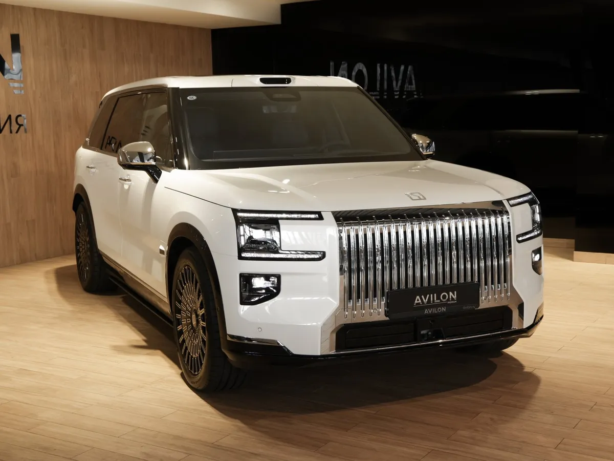 Zeekr 9X 2.0h AT 4WD (1177 л.с.) Max Белый в АВИЛОН. Слайд №2