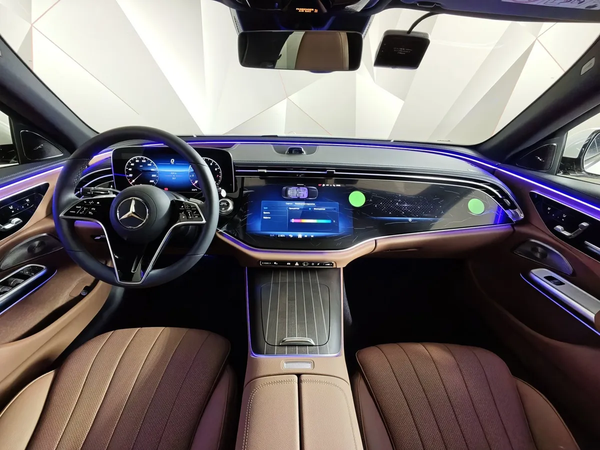 Mercedes-Benz E-Класс E 300 4MATIC (258 л.с.) Белый в АВИЛОН. Слайд №14