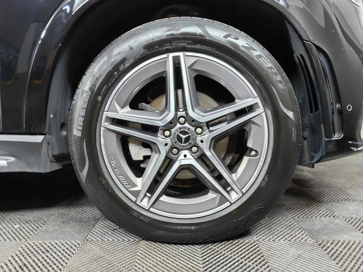 Mercedes-Benz GLE 300 d 4MATIC 9G-TRONIC (245 л.с.) Sport (Локальная сборка) Черный в АВИЛОН. Слайд №9