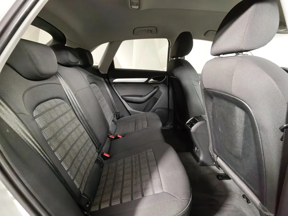 Audi Q3 2.0 TFSI S tronic quattro (180 л.с.) Design Белый в АВИЛОН. Слайд №15