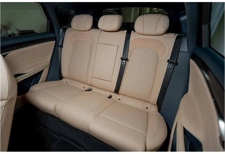 Voyah Free EVR 1.5 AT AWD (489 л.с.) Коричневый в АВИЛОН. Слайд №6