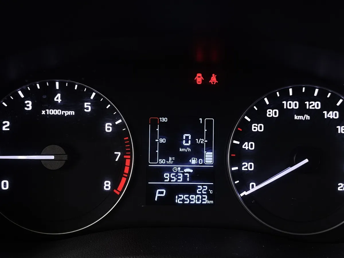 Hyundai Creta 2.0 AT (149 л.с.) Travel Серый в АВИЛОН. Слайд №18