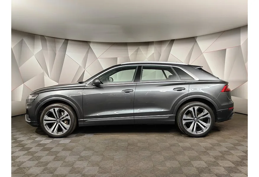 Audi Q8 45 TDI Tiptronic quattro (249 л.с.) Серый в АВИЛОН. Слайд №3