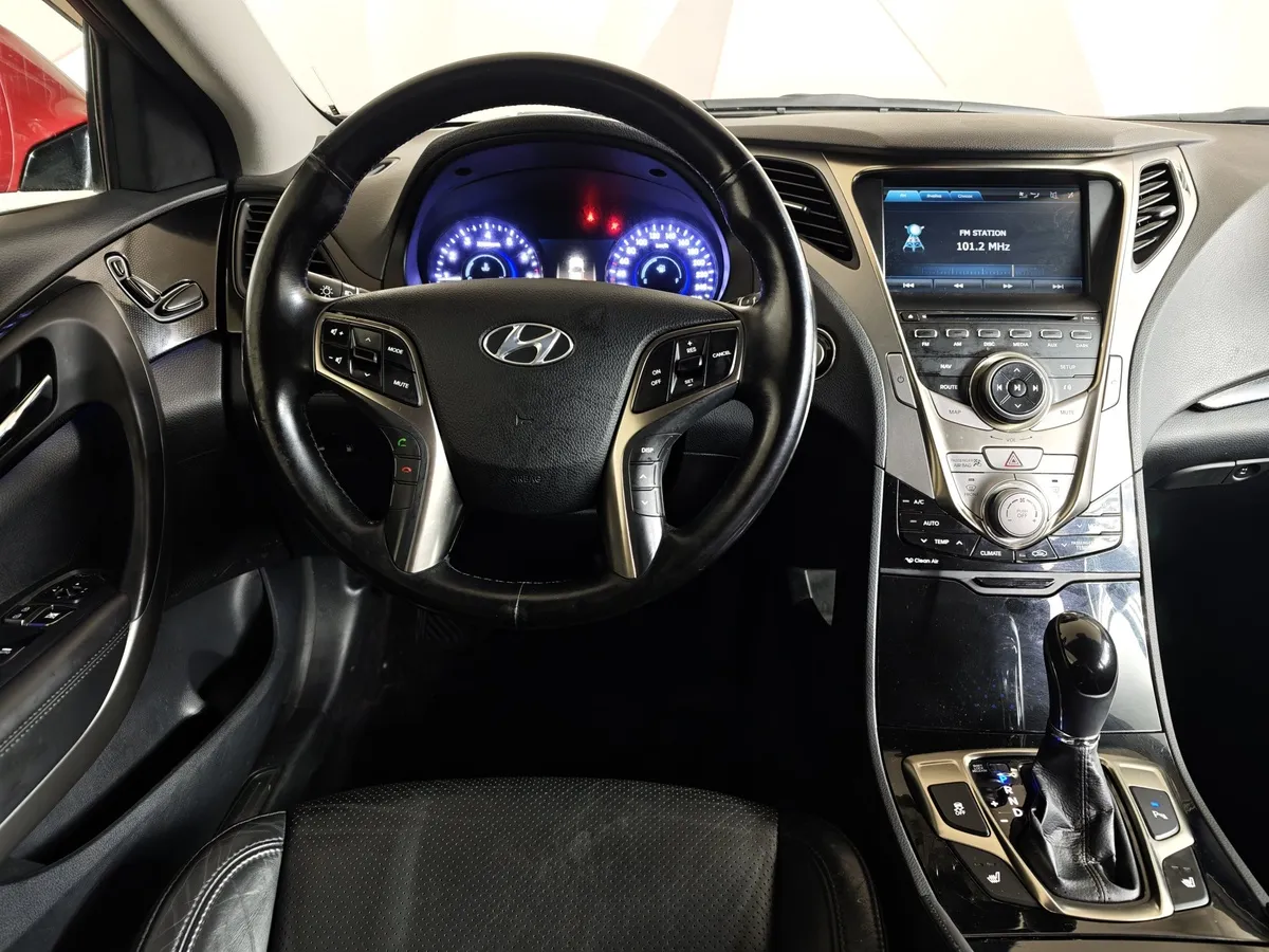 Hyundai Grandeur 3.0 AT (250 л.с.) Business Красный в АВИЛОН. Слайд №20